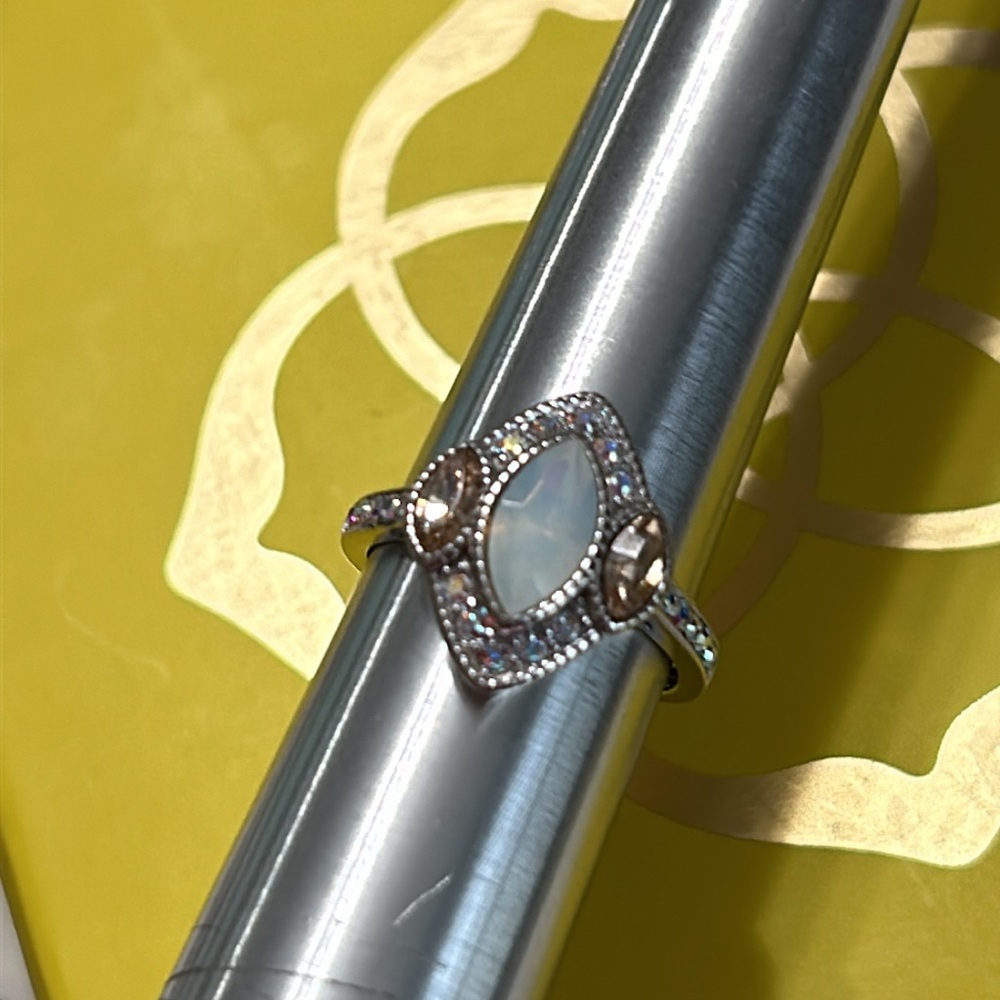Sterling silver ring. - Picture 7 of 9